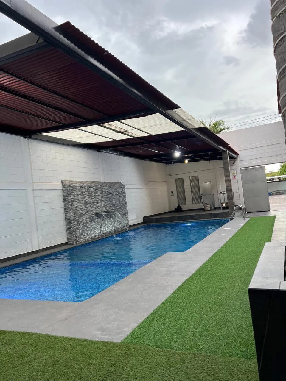 Sala de fiestas en venta